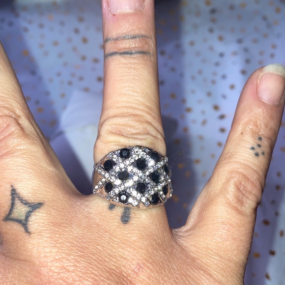 Silver and Black Gemstone Ring I’d say size 5-6 - Picture 2 of 3